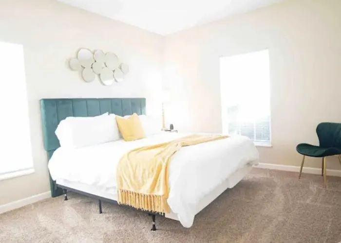 Cozy King 2 Bedroom At Easton Near Airport